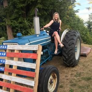 Meet your Posher, Megan